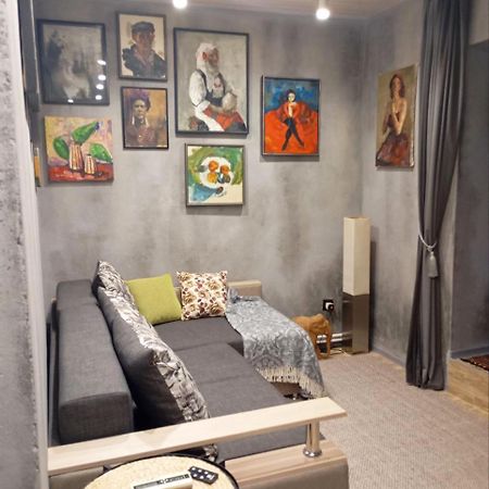 City Center Artmania Apartments Kischinau Exterior foto
