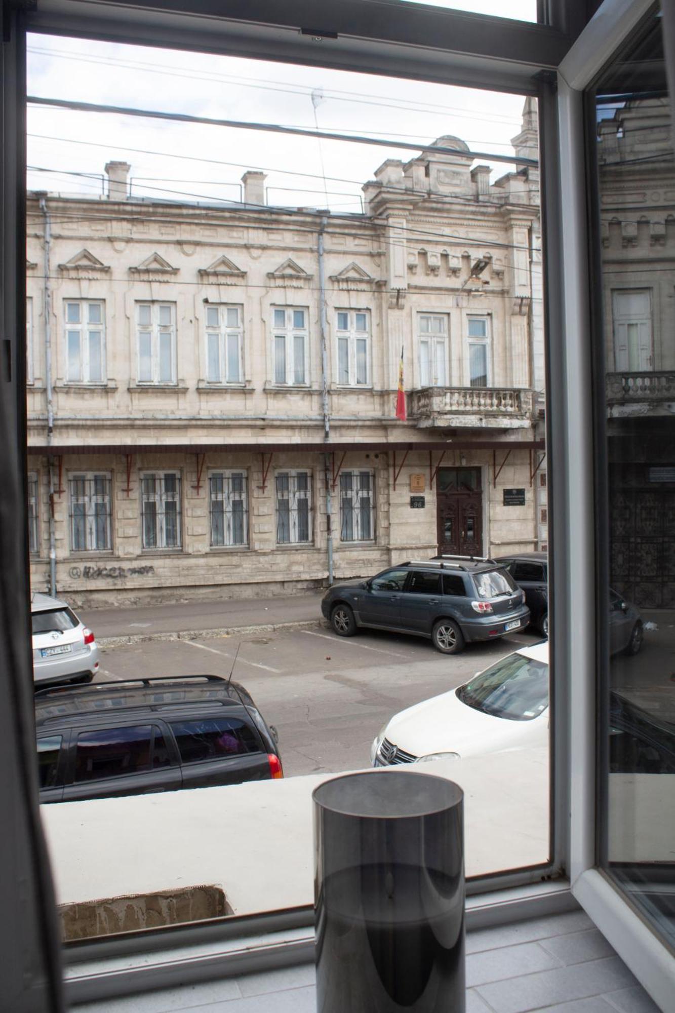 City Center Artmania Apartments Kischinau Exterior foto